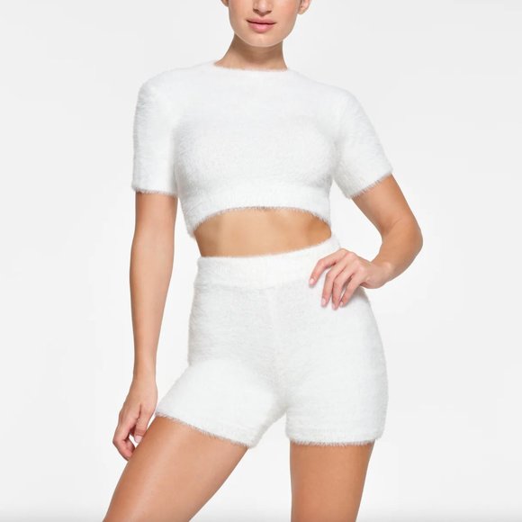 NWOT SKIMS Cream White Cozy Knit High Rise Shorts sz S/M - Picture 5 of 8